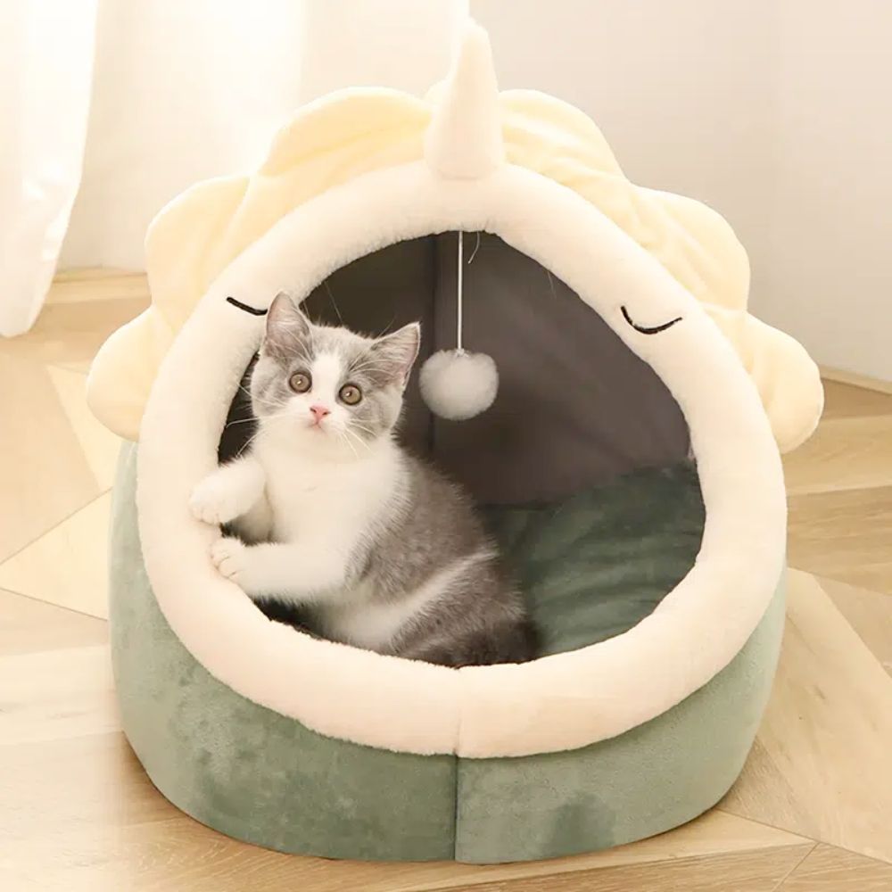 The Vela Dino-Den: Adorable Dinosaur Pet House with Toy